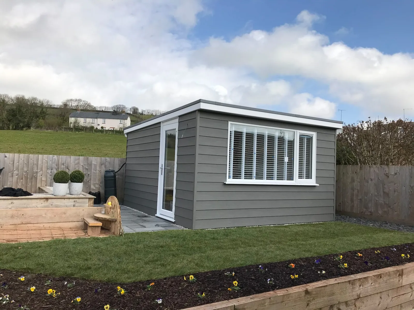 Grey clad garden room – garden rooms by JCK Carpentry & Building, Exeter